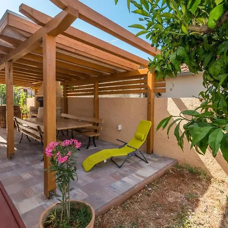 Awesome In With Wifi Holiday home Zadar